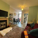 Beach & Dreamland Nearby -Pet Friendly & Garden